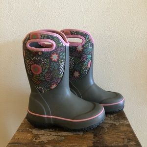 Kids Girls Bogs Boots size 13